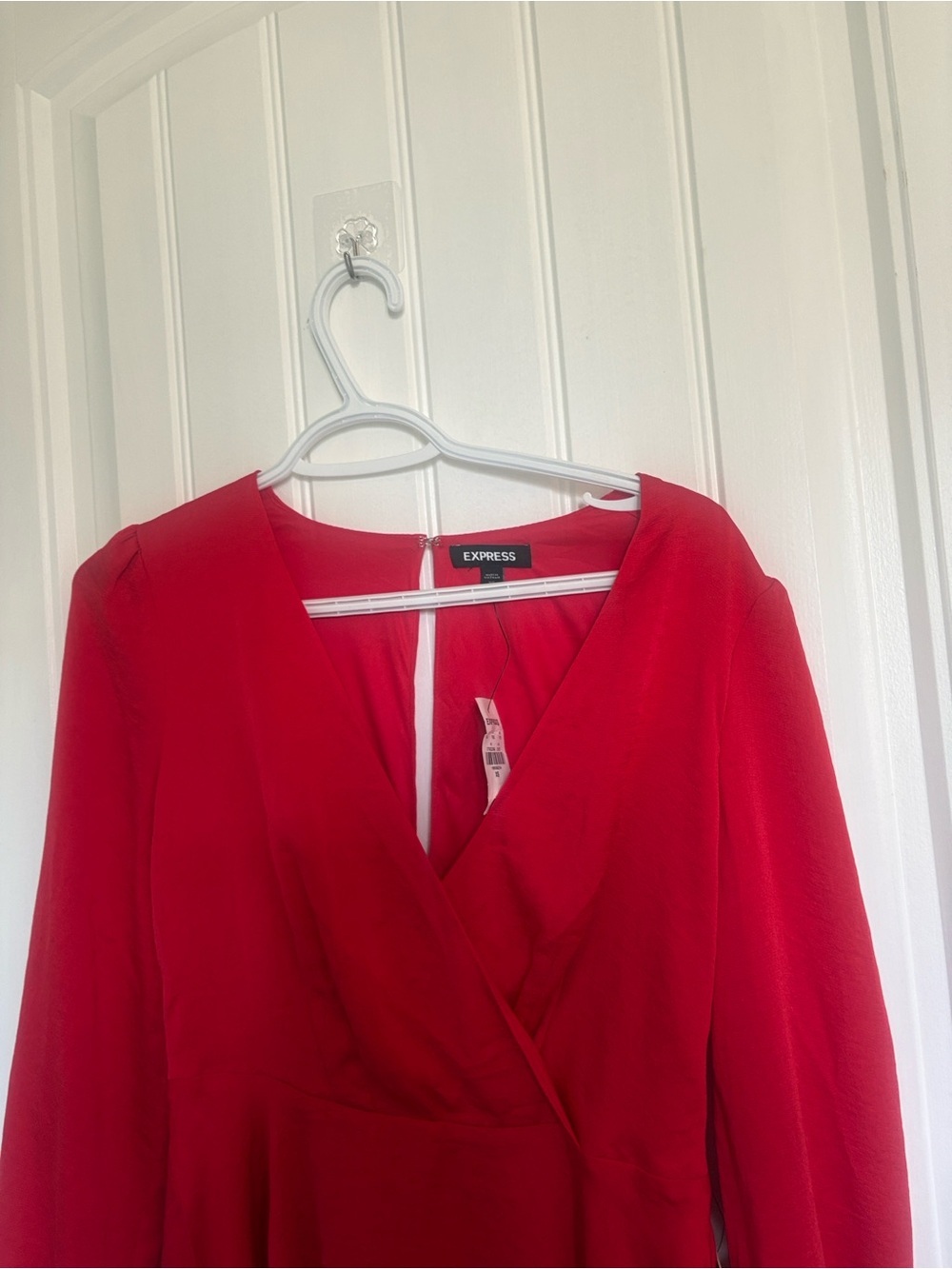 Red Romantic Faux Wrap Dress Date Night Elegant Satin Like Mini Dress NWT XS - Picture 5 of 9